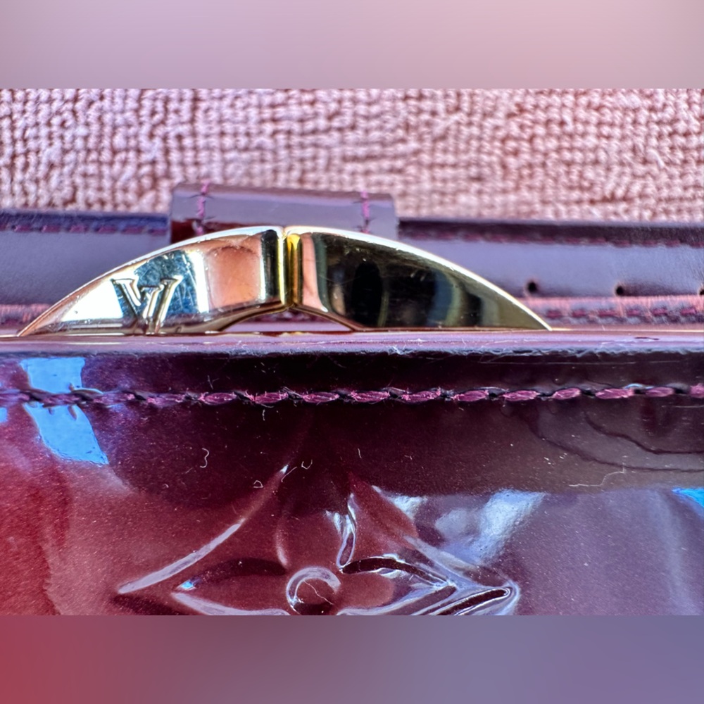 Louis Vuitton Burgundy Wine Wallet. - Picture 14 of 16